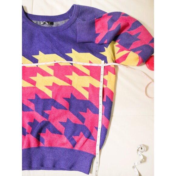 Y2K Electric Pink Houndstooth Crewneck Sweater ⚡️ FIT7 - Picture 9 of 9